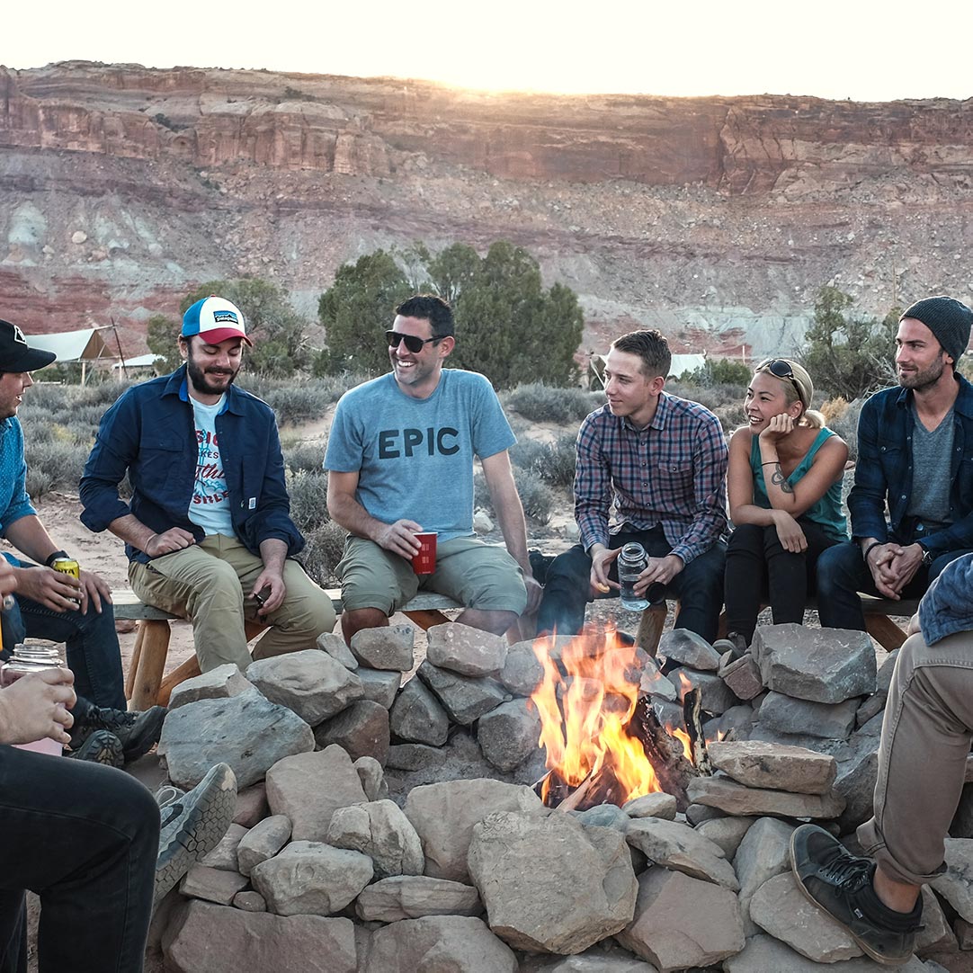 Contact - Image Grid 4